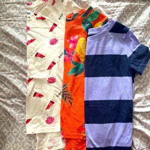 Girls old navy “softest tee”